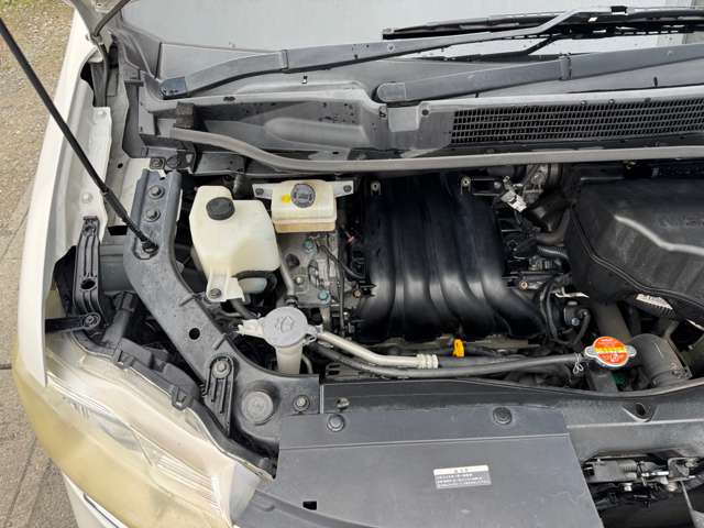 2011 Nissan Serena – thumbnail 4
