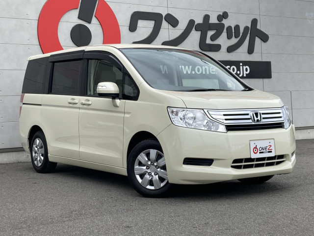 2011 Honda Stepwgn – thumbnail 4