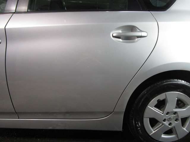 2010 Toyota Prius – thumbnail 4