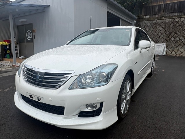 2009 Toyota Crown Hybrid