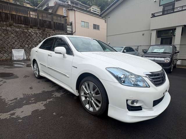 2009 Toyota Crown Hybrid – thumbnail 3