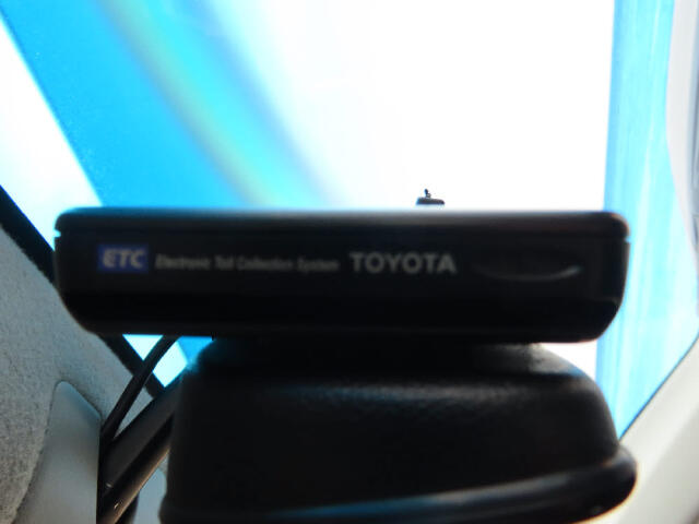 2010 Honda Zest – thumbnail 3