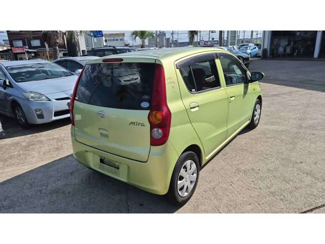 2009 Daihatsu Mira – thumbnail 4