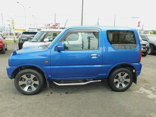 2011 Suzuki Jimny – thumbnail 3