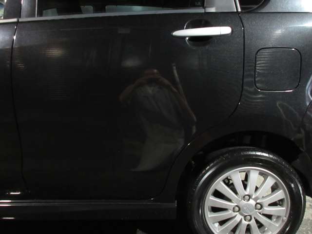 2011 Daihatsu Move – thumbnail 4