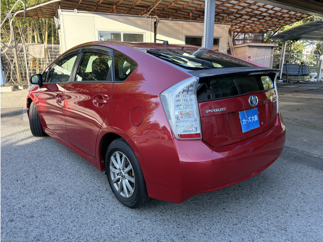 2011 Toyota Prius – thumbnail 4
