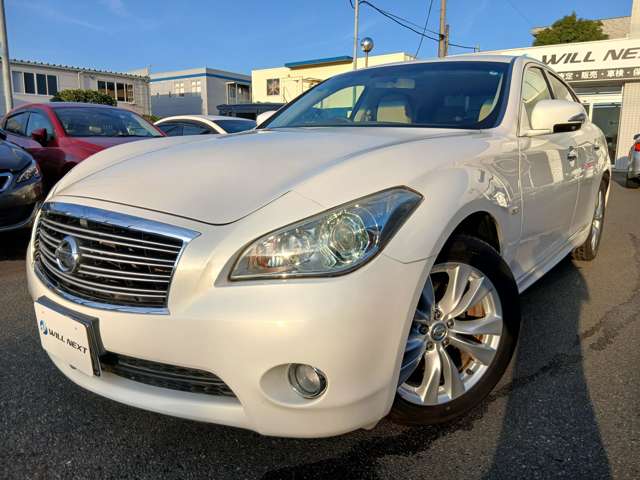 2010 Nissan Fuga – thumbnail 3