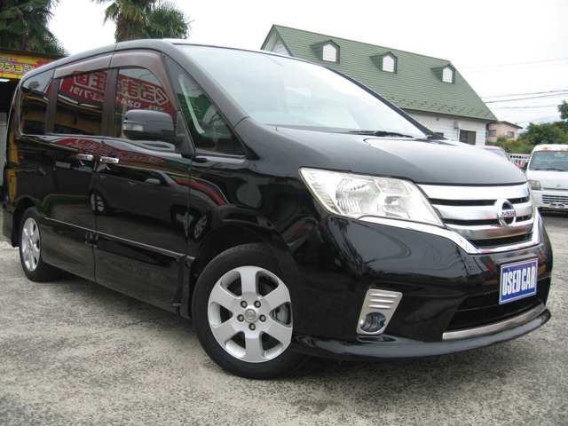 2011 Nissan Serena – thumbnail 3