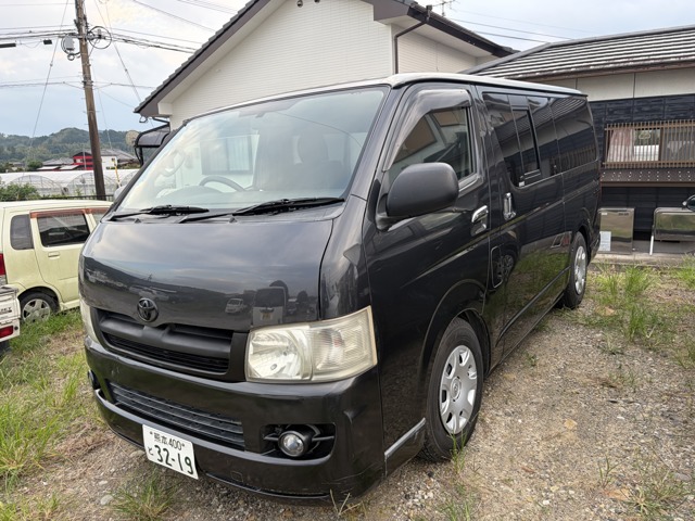 2005 Toyota Hiace