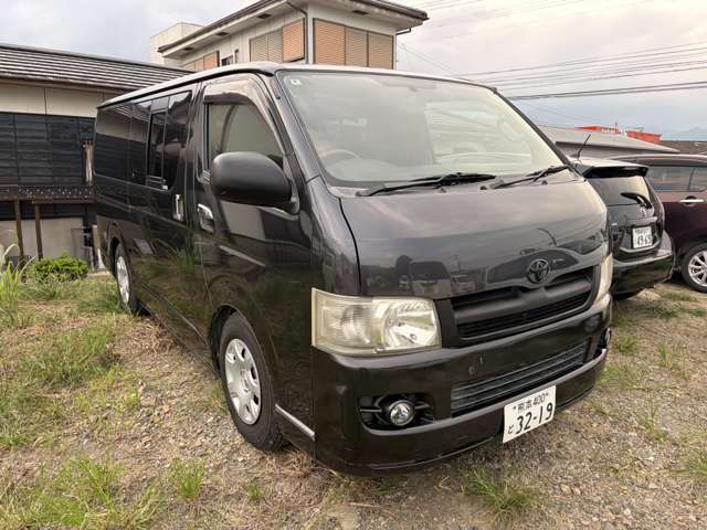 2005 Toyota Hiace – thumbnail 2