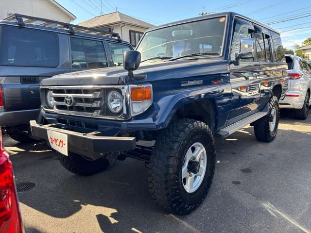 2003 Toyota Land Cruiser 70 – thumbnail 4