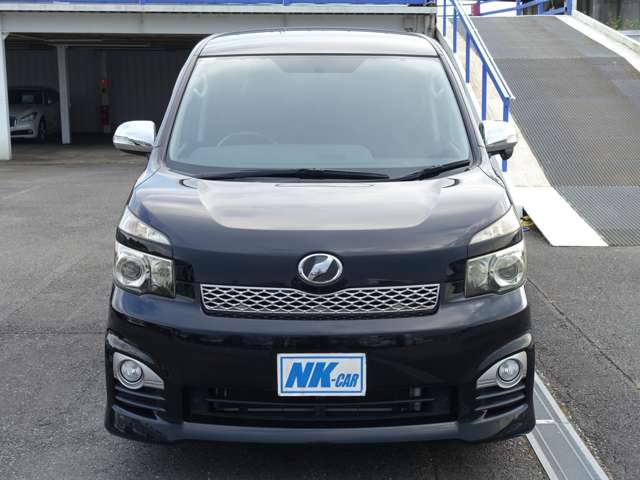 2011 Toyota Voxy – thumbnail 2