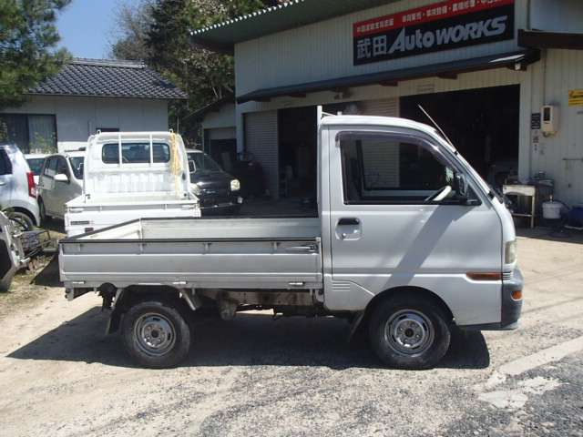 1999 Mitsubishi Minicab Truck – thumbnail 4