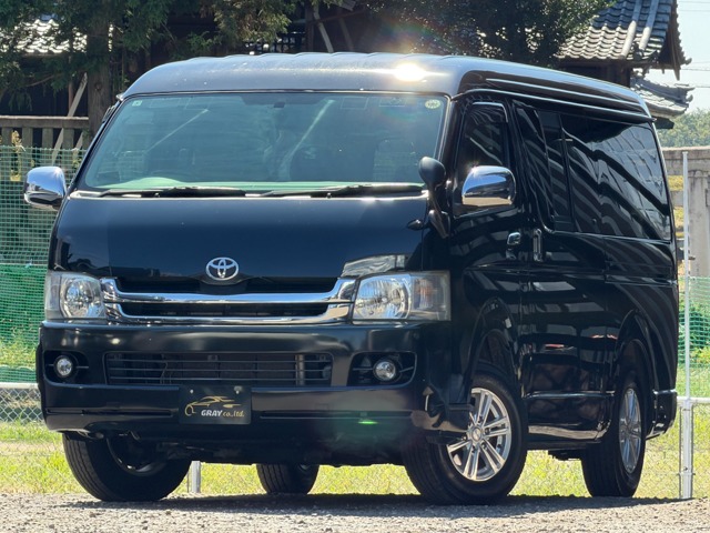 2009 Toyota Hiace