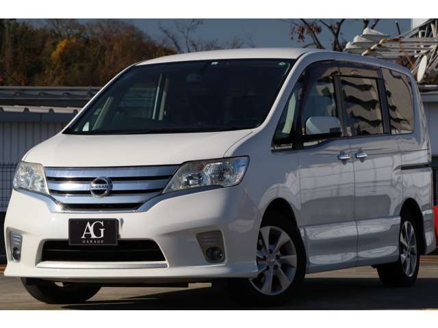 2011 Nissan Serena – thumbnail 2