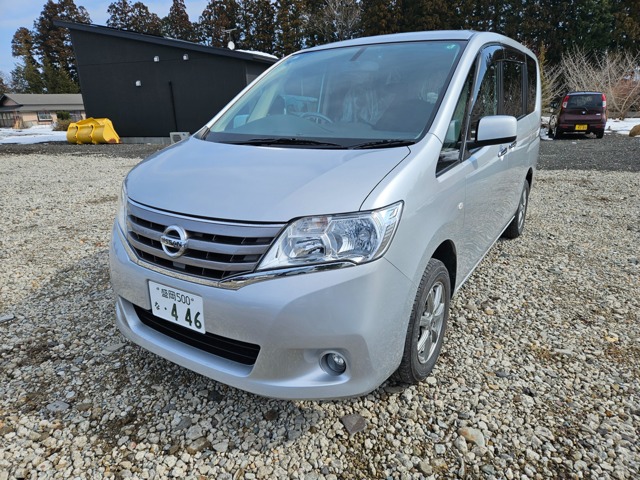 2011 Nissan Serena