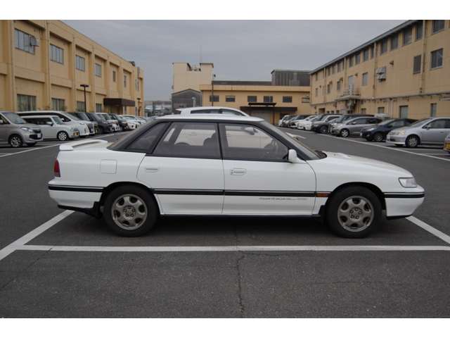 1992 Subaru Legacy Sedan – thumbnail 4