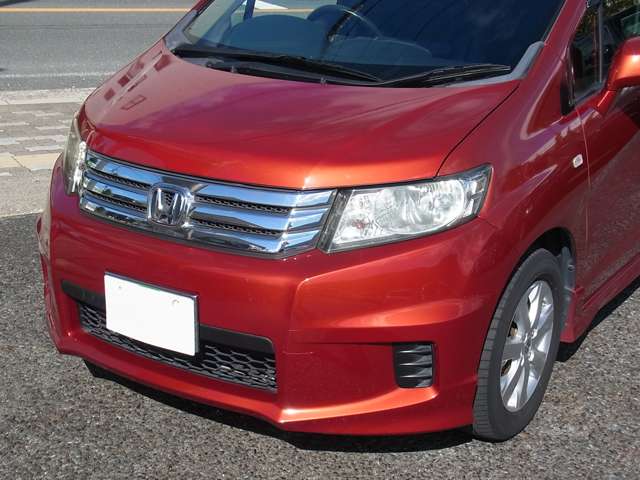 2011 Honda Freed Spike – thumbnail 2