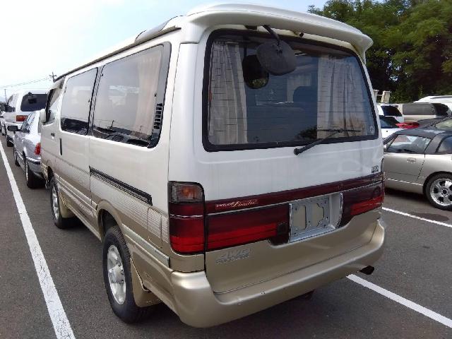 1994 Toyota Hiace – thumbnail 2
