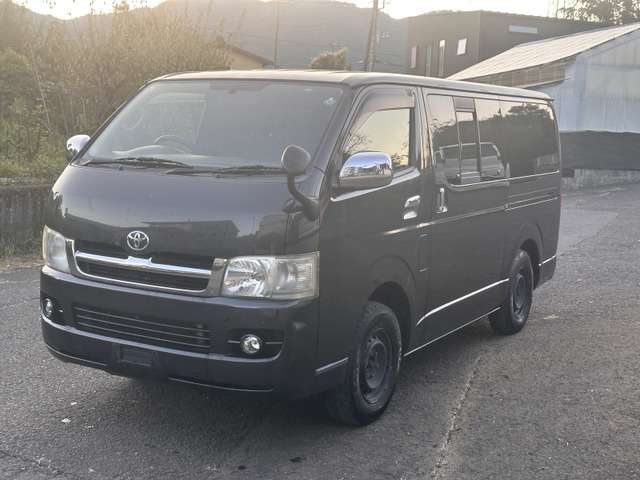 2006 Toyota Hiace – thumbnail 3