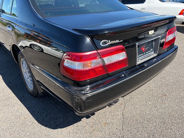 1998 Nissan Cima – thumbnail 2