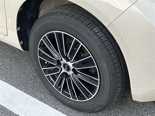 2010 Toyota Passo – thumbnail 4