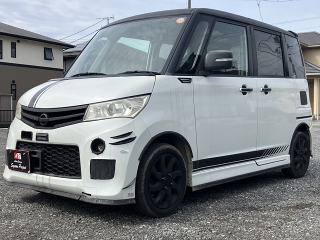 2011 Nissan Roox