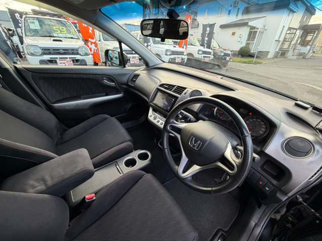 2009 Honda Stream – thumbnail 4