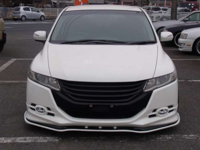 2011 Honda Odyssey – thumbnail 2
