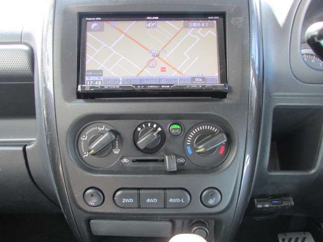 2011 Suzuki Jimny – thumbnail 3