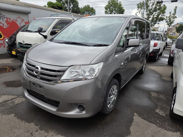 2011 Nissan Serena