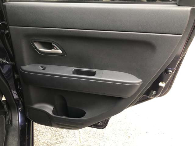 2010 Honda Zest – thumbnail 4