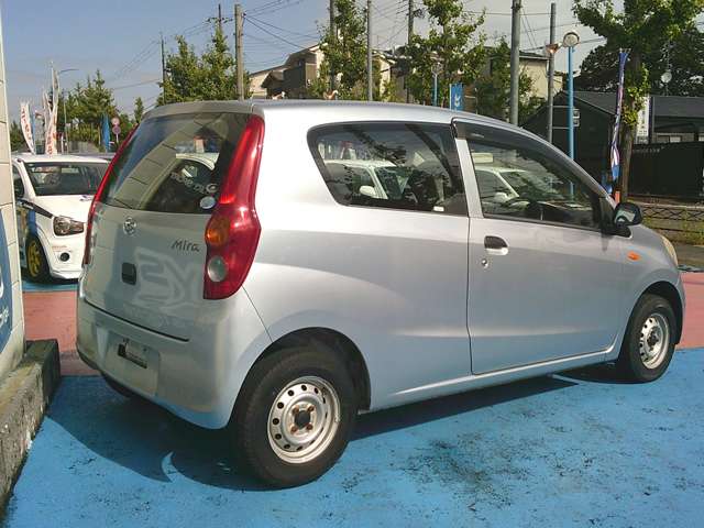 2009 Daihatsu Mira – thumbnail 4