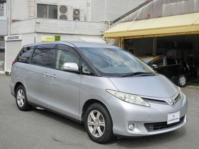 2011 Toyota Estima – thumbnail 4