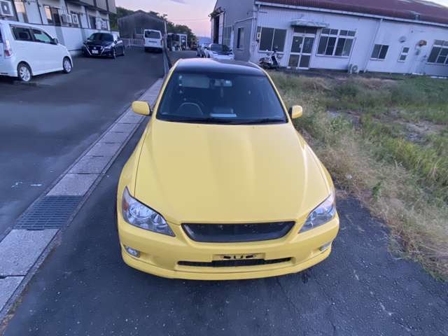 2001 Toyota Altezza – thumbnail 2
