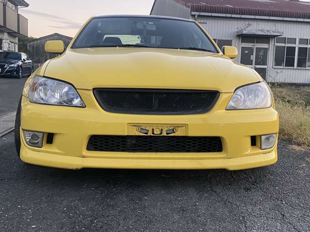 2001 Toyota Altezza – thumbnail 3