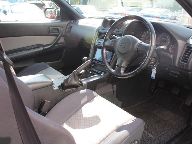 1998 Nissan Skyline – thumbnail 4