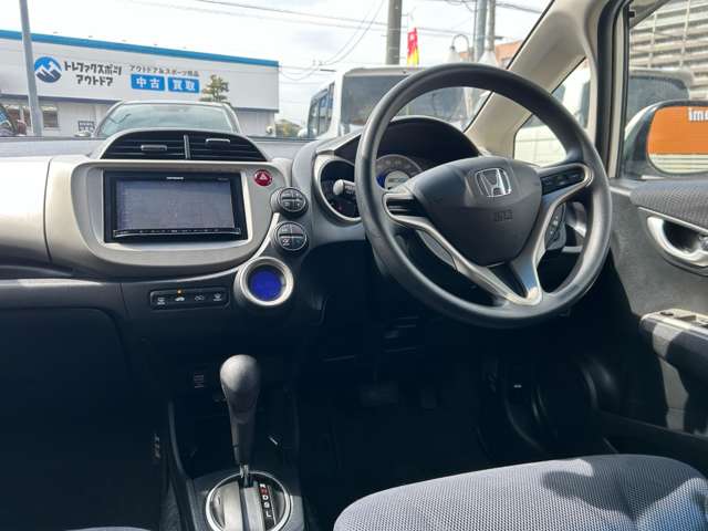 2011 Honda Fit Hybrid – thumbnail 4