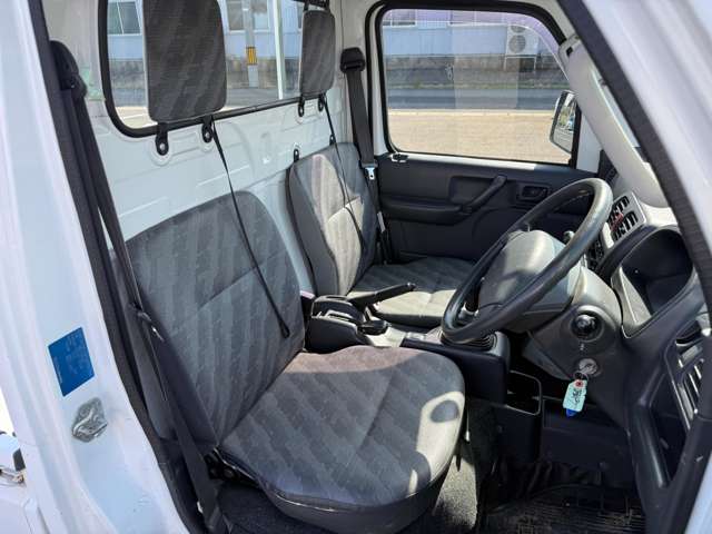 2011 Suzuki Carry – thumbnail 4