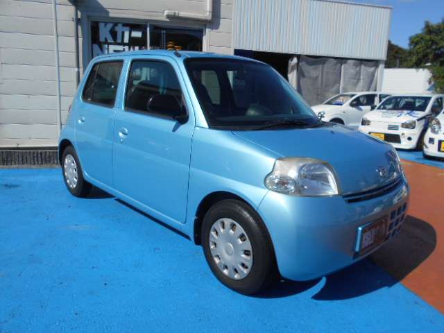 2011 Daihatsu Esse – thumbnail 3