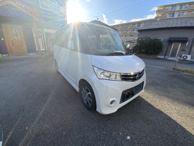 2011 Nissan Roox