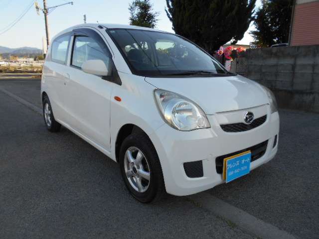 2011 Daihatsu Mira – thumbnail 3