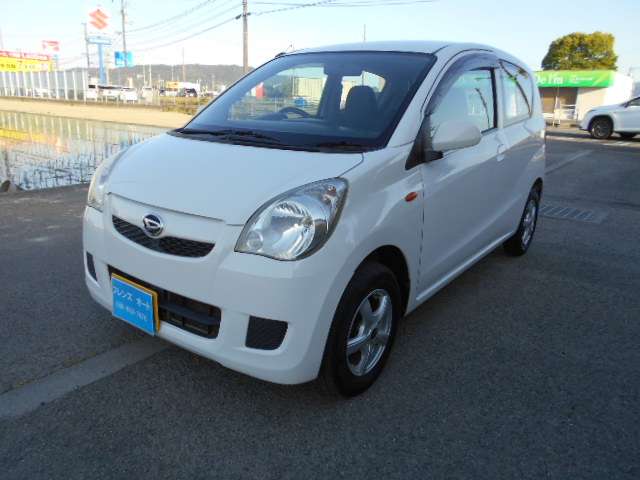 2011 Daihatsu Mira – thumbnail 4