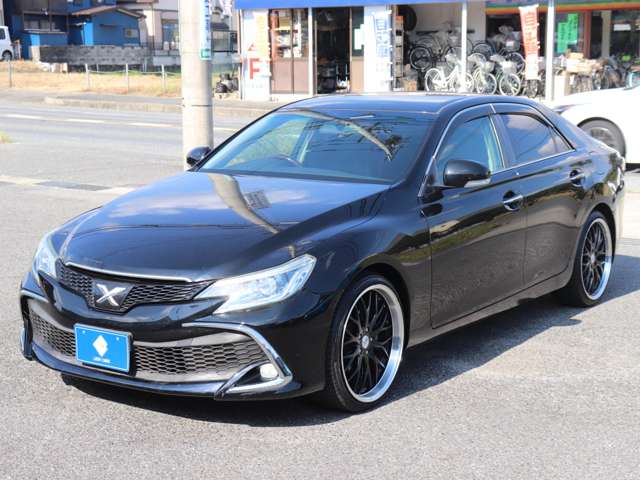 2011 Toyota Mark X – thumbnail 3