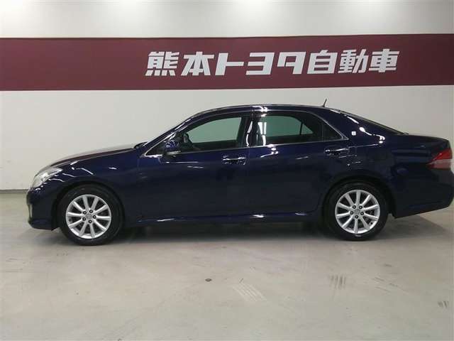 2009 Toyota Crown Royal – thumbnail 4