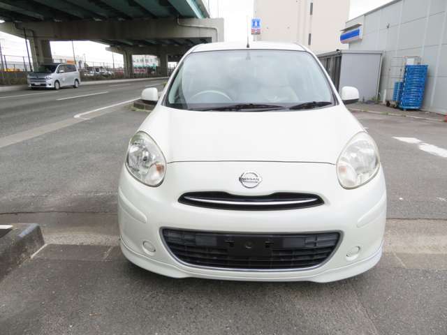 2011 Nissan March – thumbnail 2