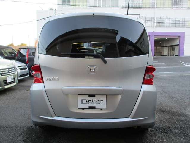 2010 Honda Freed – thumbnail 4