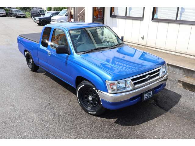 2000 Toyota Hilux – thumbnail 2