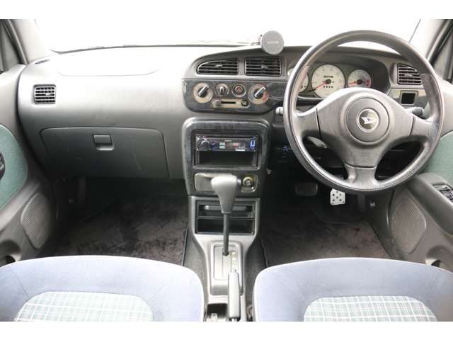 2001 Daihatsu Mira Gino – thumbnail 2