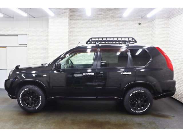 2009 Nissan X-Trail – thumbnail 2